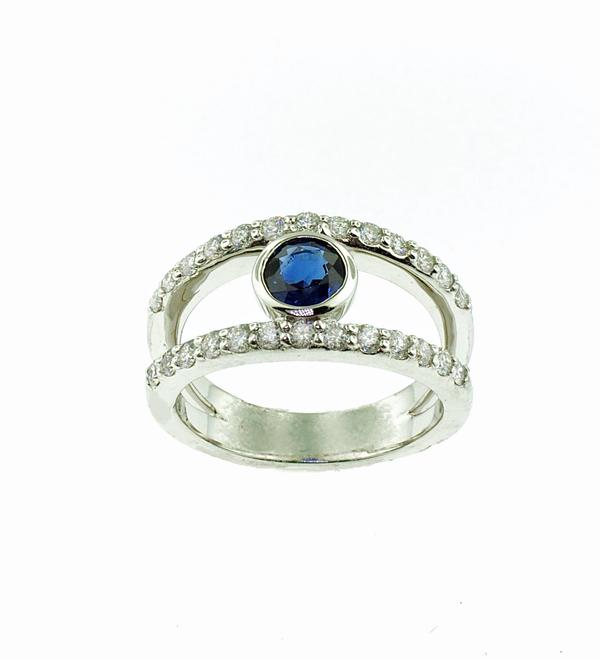 View 14Kw or y/14kr Gold Sapphire Ring